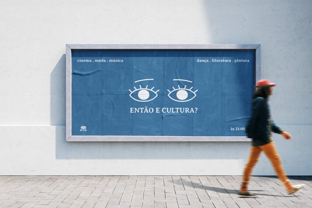 Projetos 1 billboard mokup azul